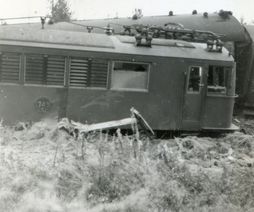 117. Tågolycka vid Jädraåbron 1951