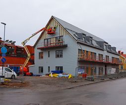 Bygget av nya trygghetsboendet på Björkgatan 8 går stadigt framåt