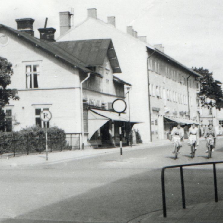 28b. Köpmangatan, Krysset 1951. Fotograf okänd