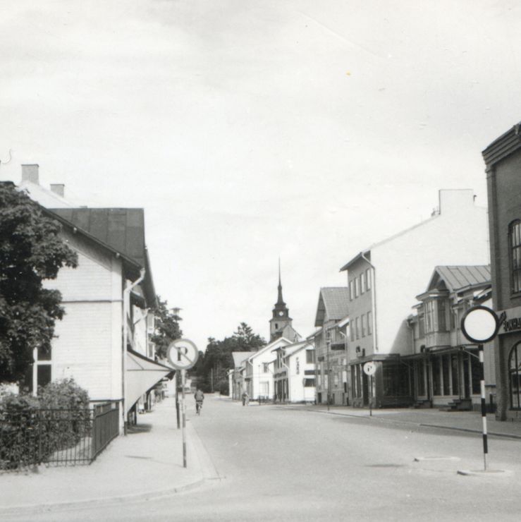 32. Köpmangatan i juli 1952. Fotograf okänd.