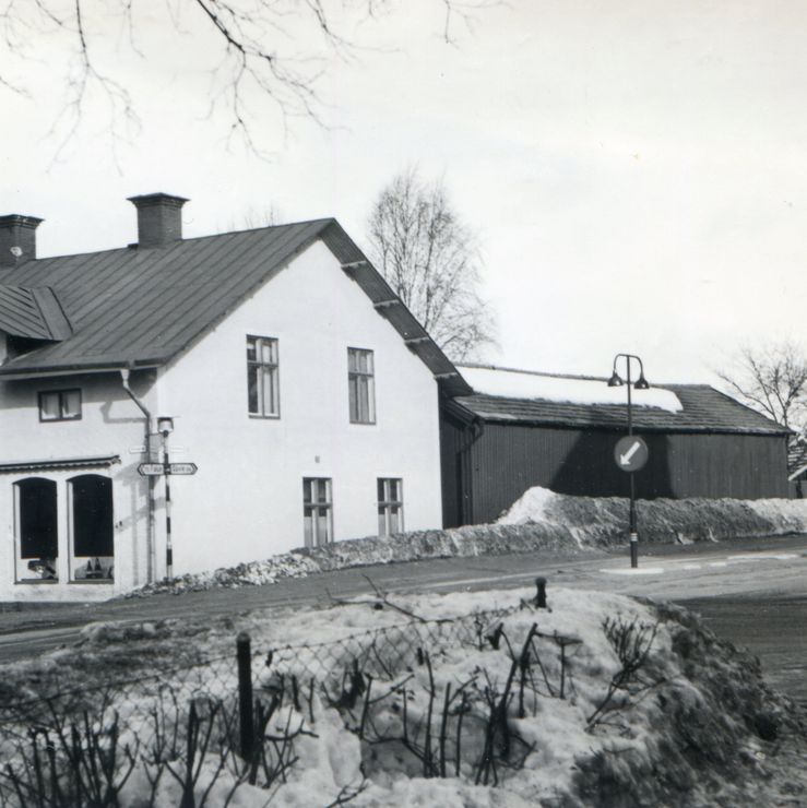 59. Storgatan-Gävlevägen omkring 1950. Fotograf okänd.