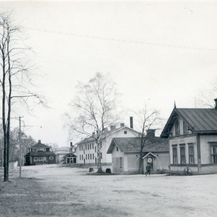 66. Läsestugan (till höger) 1946. Fotograf okänd.